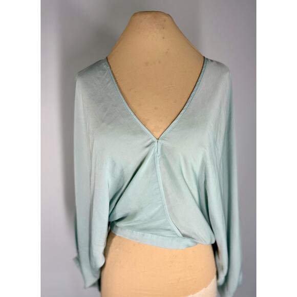 Silence and Noise Dolman sleeve cropped seafoam polyester top - Picture 4 of 6